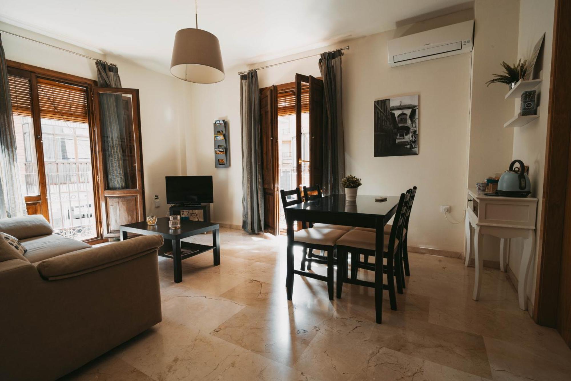 La Fonda Del Arco Apartment กวาดิกซ์ ภายนอก รูปภาพ